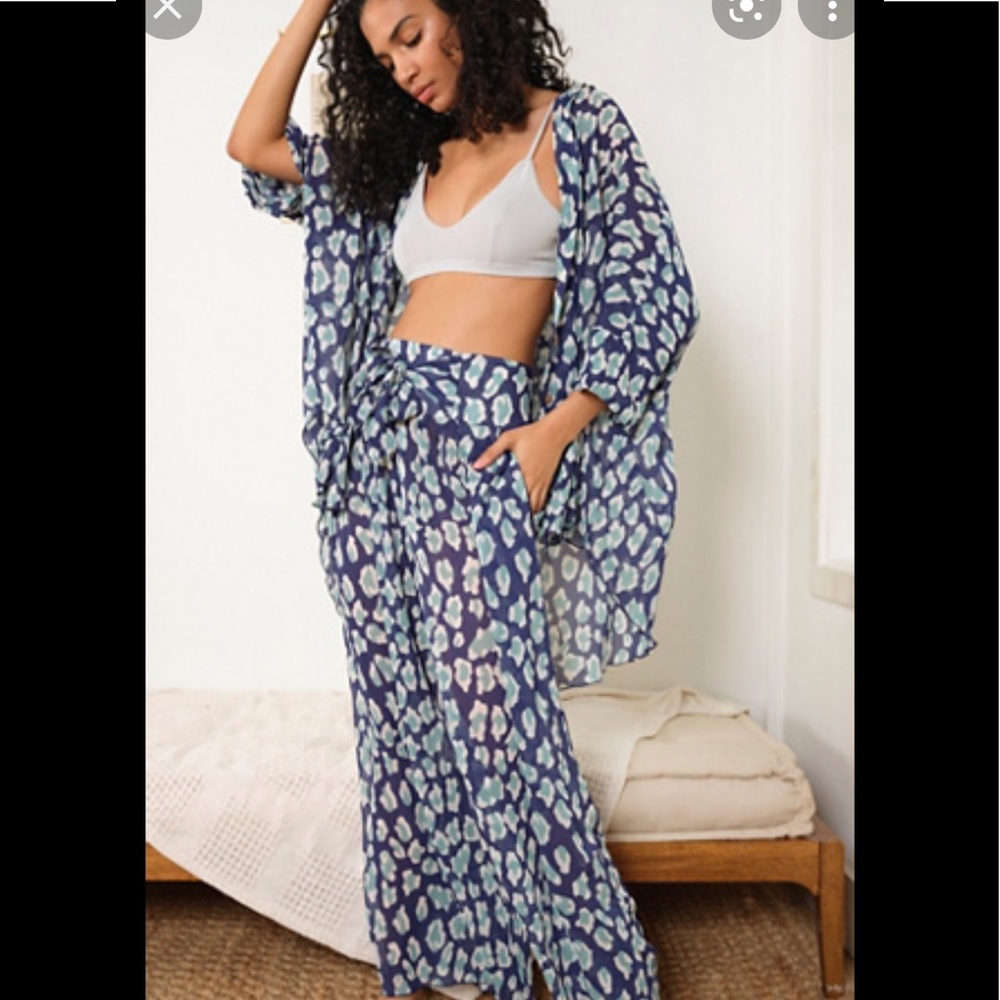 Free People Blue and White pants